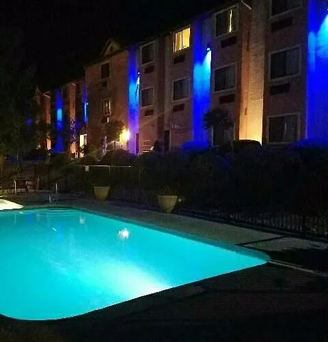 Hotel Days By Wyndham Camp Arizona Camp Verde