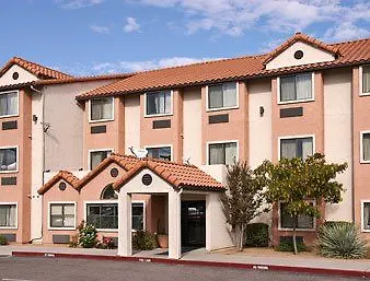 Days By Wyndham Camp Arizona Hotel 2*